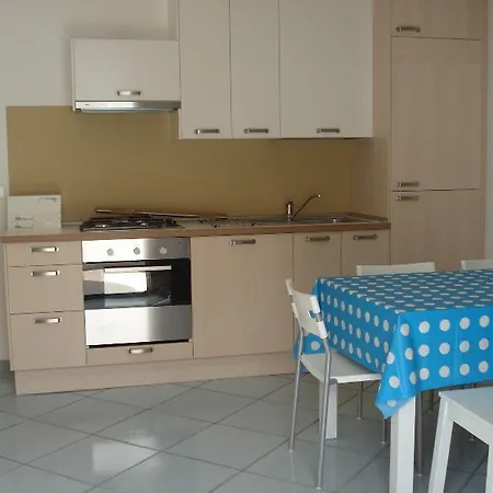 Seacave House *